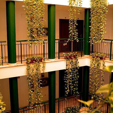 Apartamentos Vertice Bib Rambla Seville Luaran gambar
