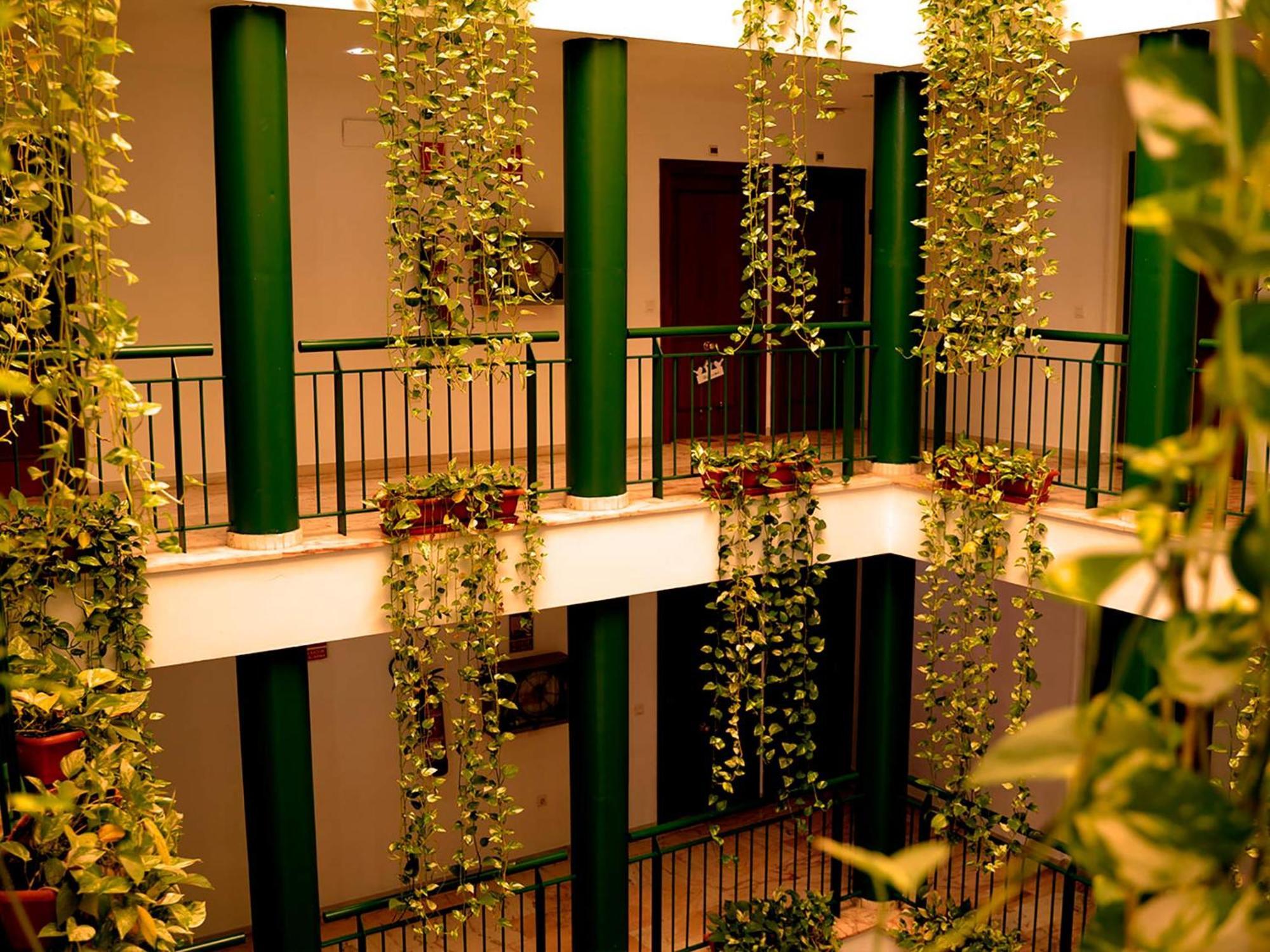 Apartamentos Vertice Bib Rambla Seville Luaran gambar
