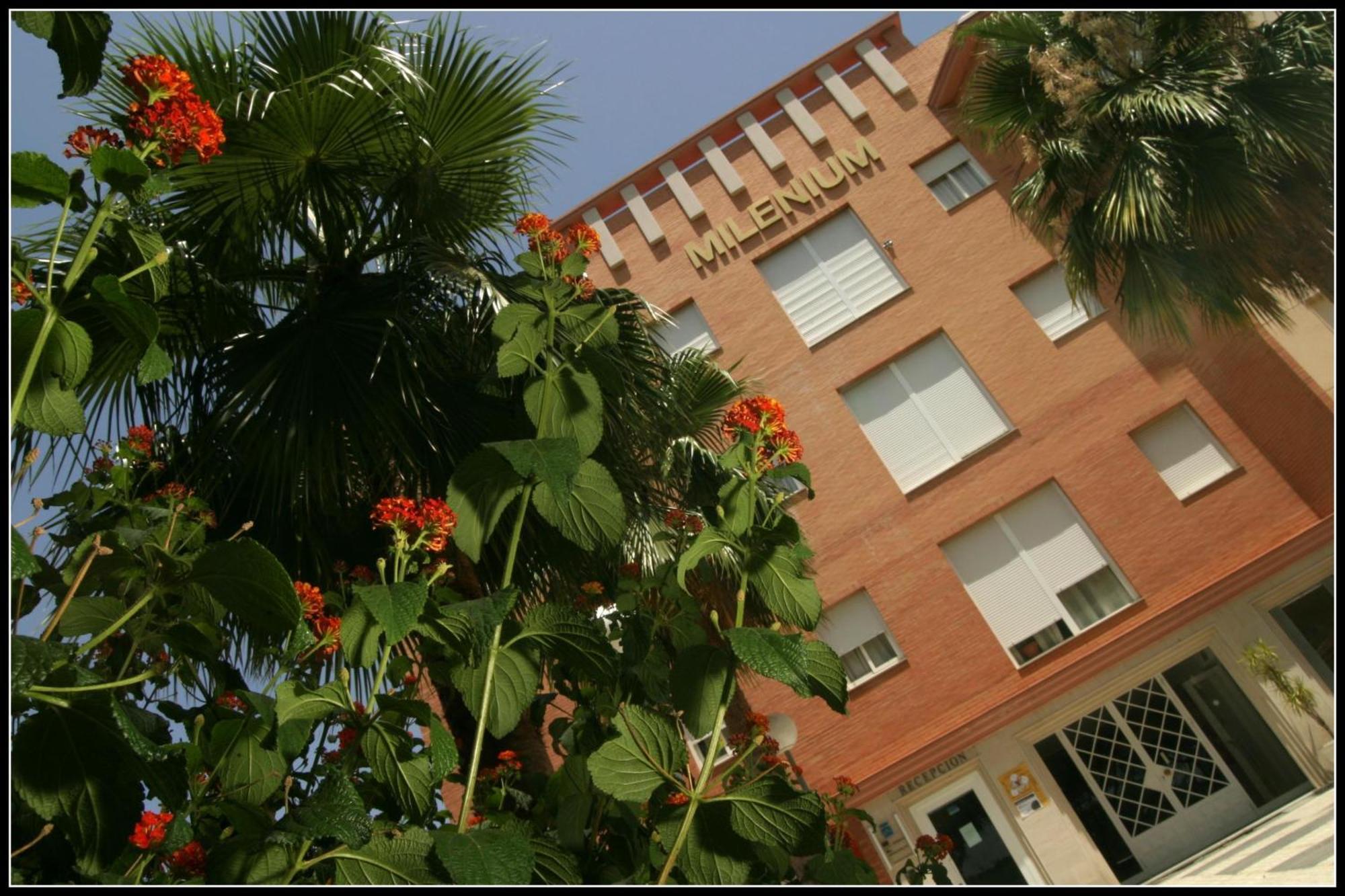 Apartamentos Vertice Bib Rambla Seville Luaran gambar