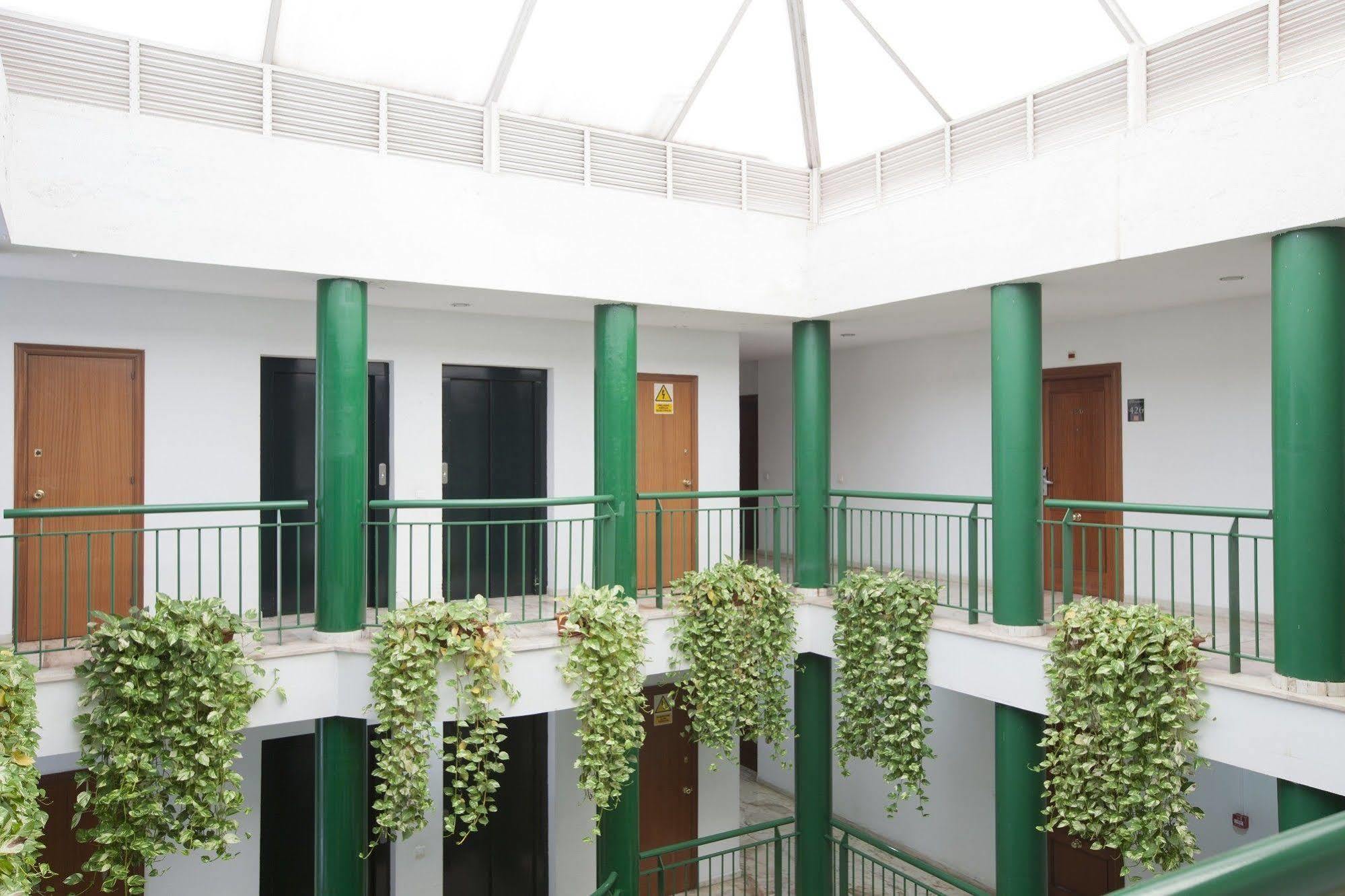 Apartamentos Vertice Bib Rambla Seville Luaran gambar