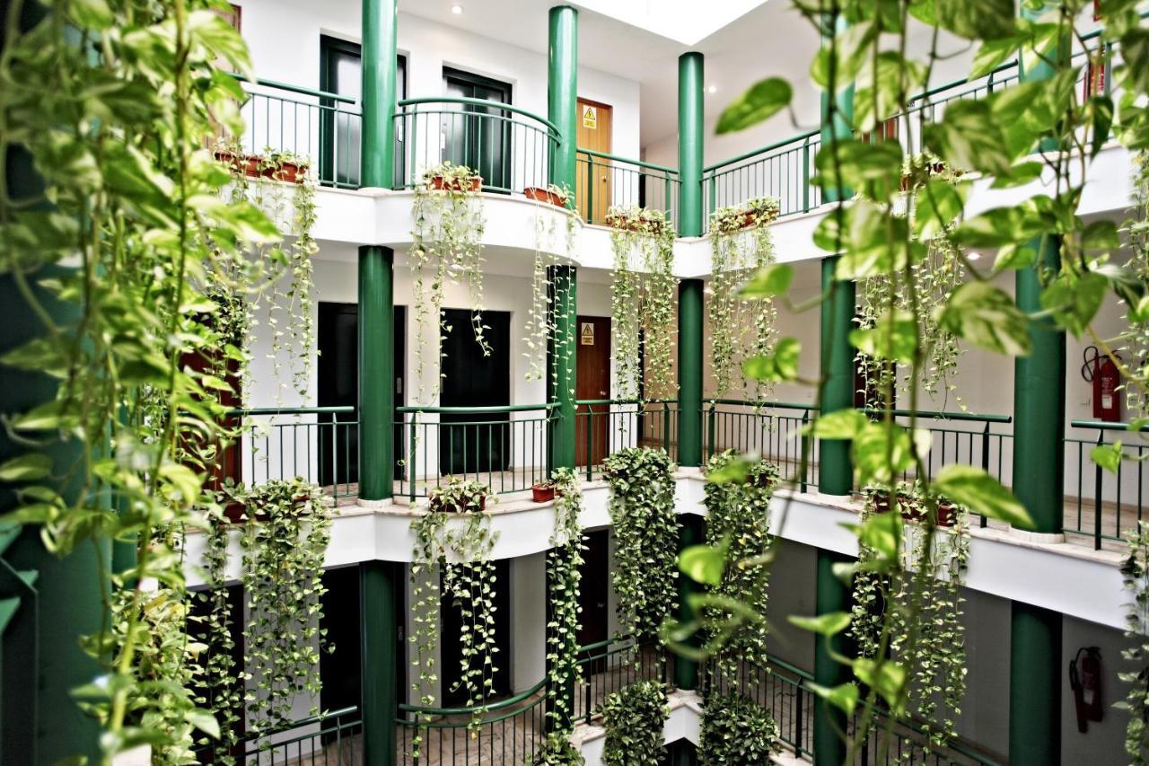 Apartamentos Vertice Bib Rambla Seville Luaran gambar