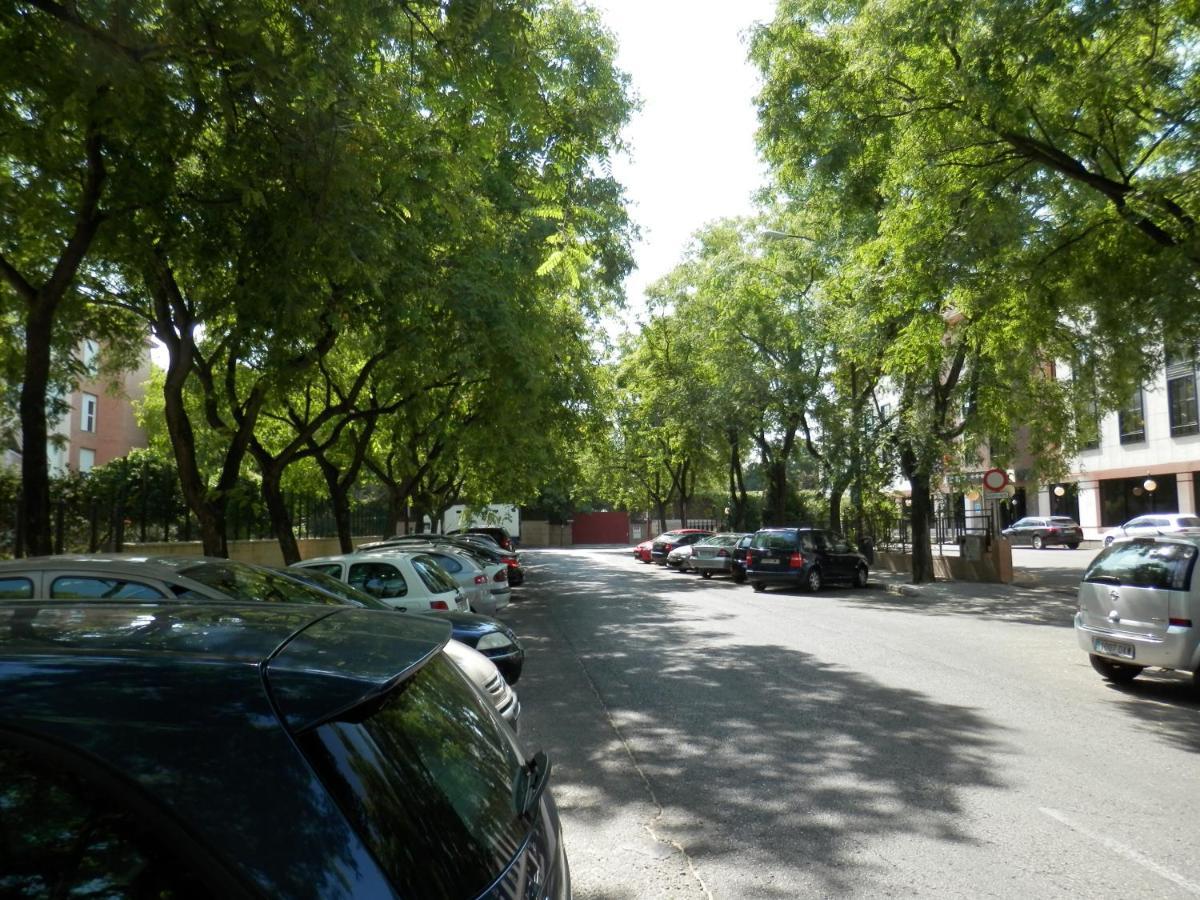 Apartamentos Vertice Bib Rambla Seville Luaran gambar